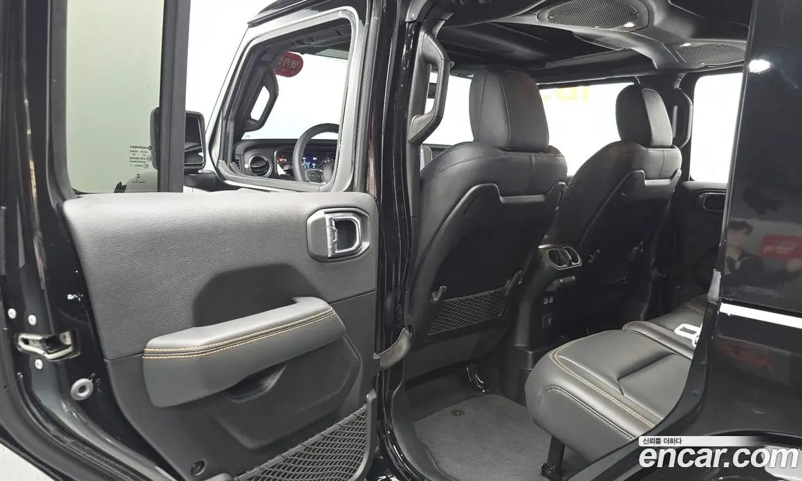 Jeep Wrangler 2025 2.0 автомат (гидро), фото 16
