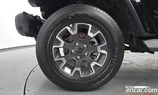 Jeep Wrangler 2025 2.0 автомат (гидро), миниатюра 4
