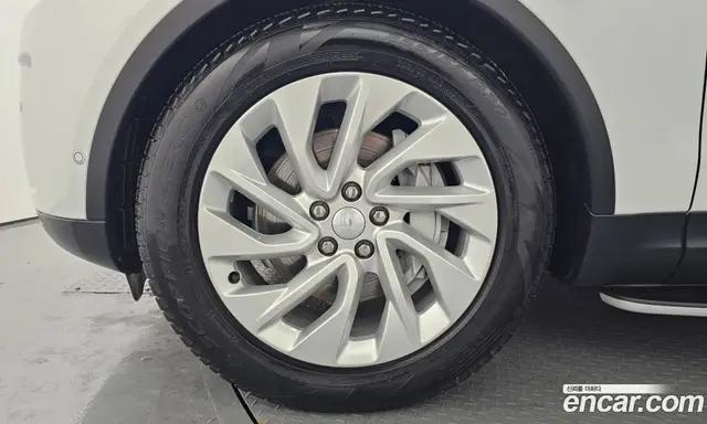 Land Rover Discovery 2025 3.0 автомат (гидро), миниатюра 9