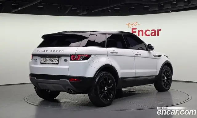 Land Rover Range Rover Evoque 2015 2.2 автомат (гидро), миниатюра 2
