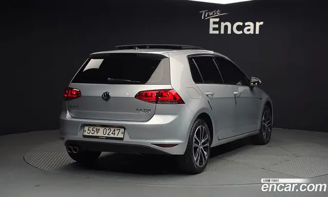 Volkswagen Golf 2016 2.0 автомат (гидро), миниатюра 2