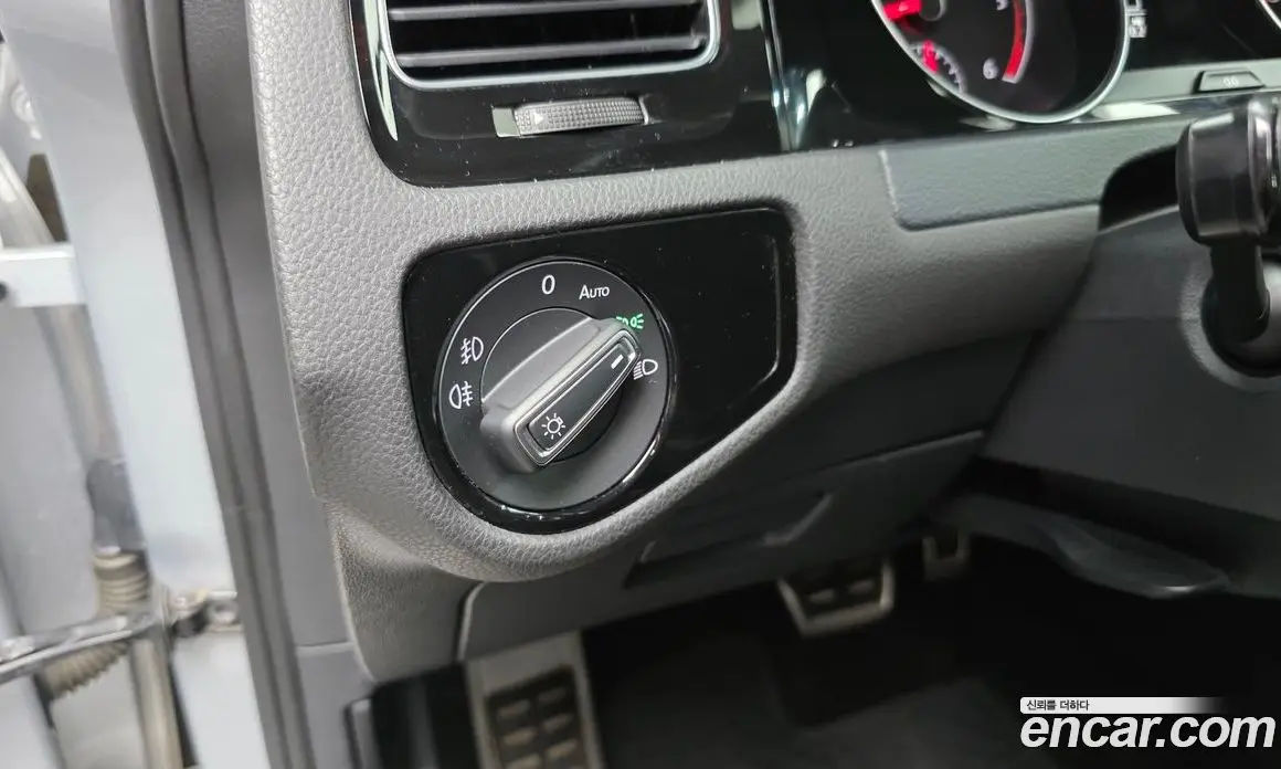 Volkswagen Golf 2016 2.0 автомат (гидро), фото 18