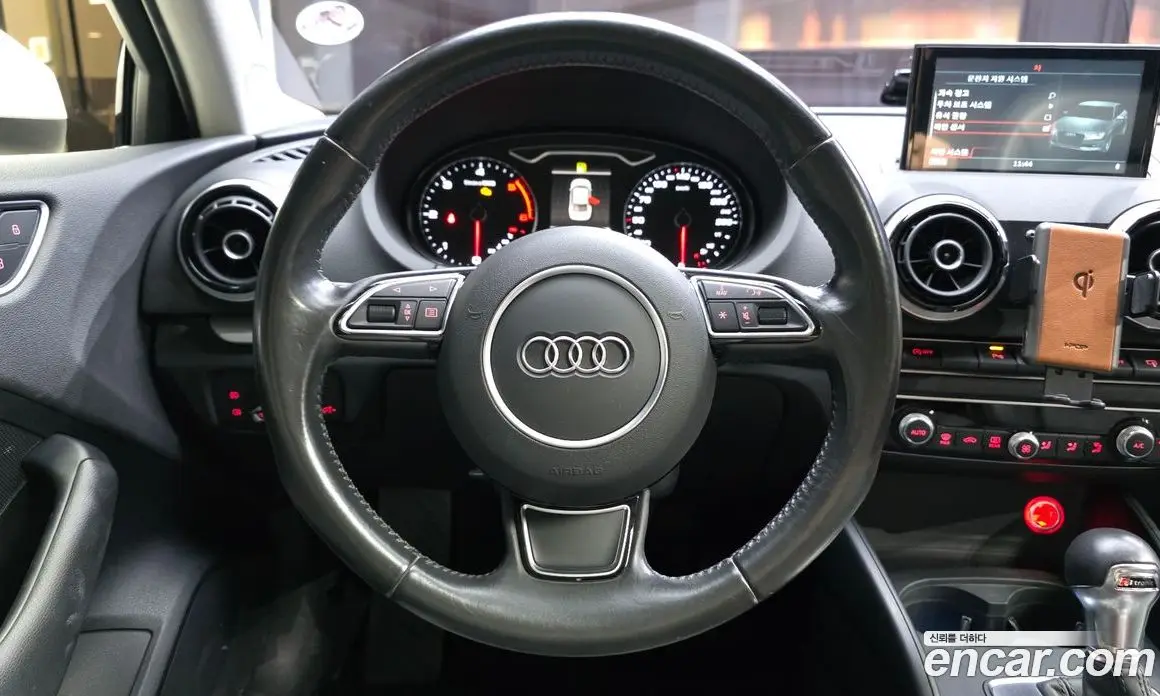 Audi A3 2014 2.0 автомат (гидро), фото 13