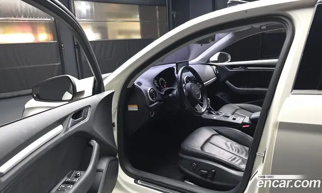 Audi A3 2014 2.0 автомат (гидро), миниатюра 10