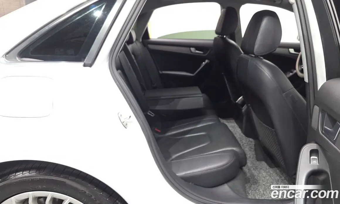 Audi A4 2012 2.0 автомат (гидро), фото 12