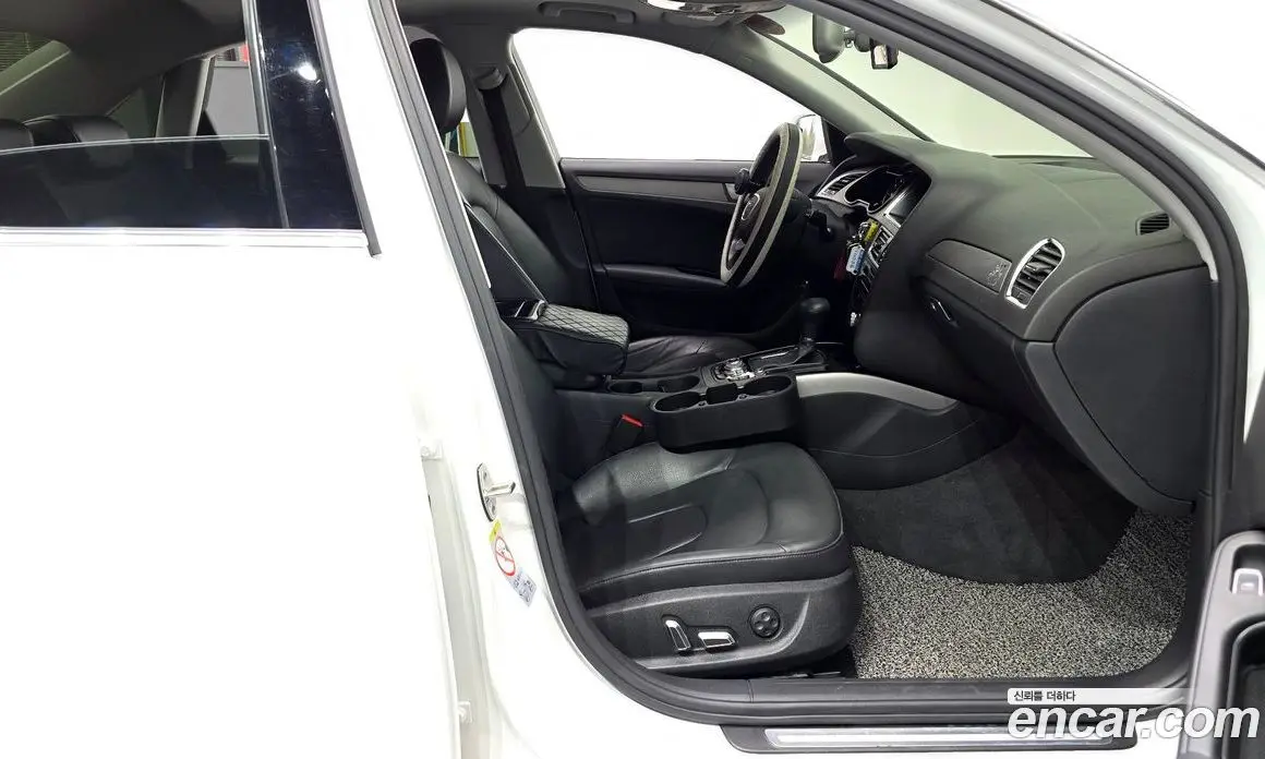 Audi A4 2012 2.0 автомат (гидро), фото 10
