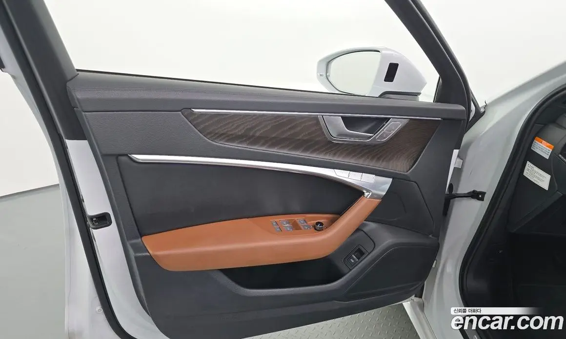 Audi A6 2021 2.0 автомат (гидро), фото 14