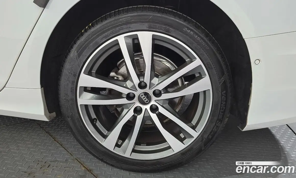 Audi A6 2021 2.0 автомат (гидро), фото 7