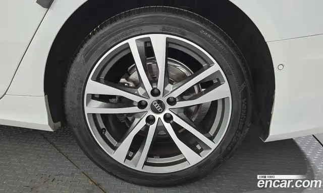 Audi A6 2021 2.0 автомат (гидро), миниатюра 7