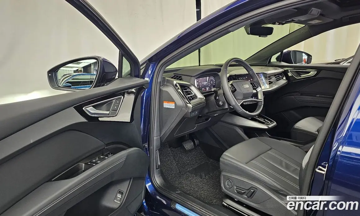 Audi Q4 e-tron 2025 0.2 автомат (гидро), фото 13
