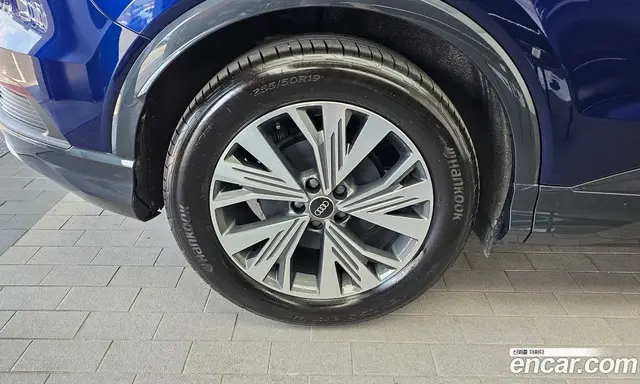 Audi Q4 e-tron 2025 0.2 автомат (гидро), миниатюра 5