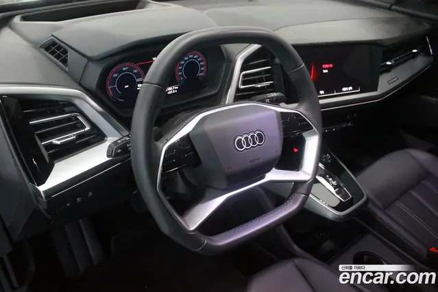 Audi Q4 e-tron 2025 автомат (гидро), миниатюра 12