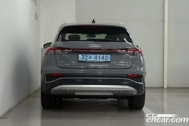Audi Q4 e-tron 2025 автомат (гидро), миниатюра 4