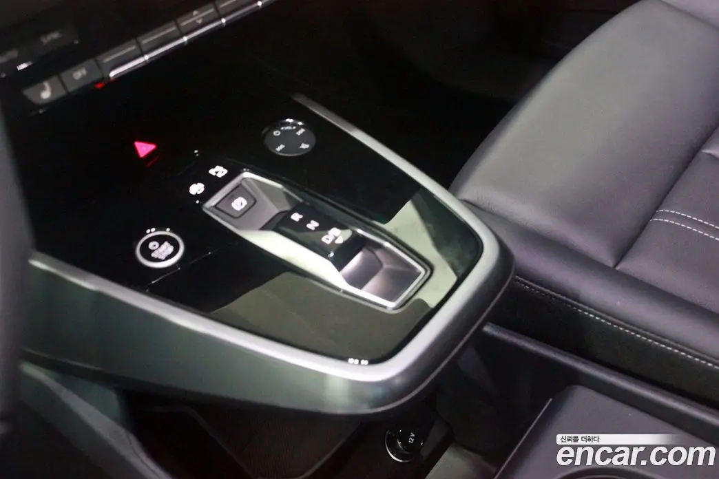Audi Q4 e-tron 2025 автомат (гидро), фото 9