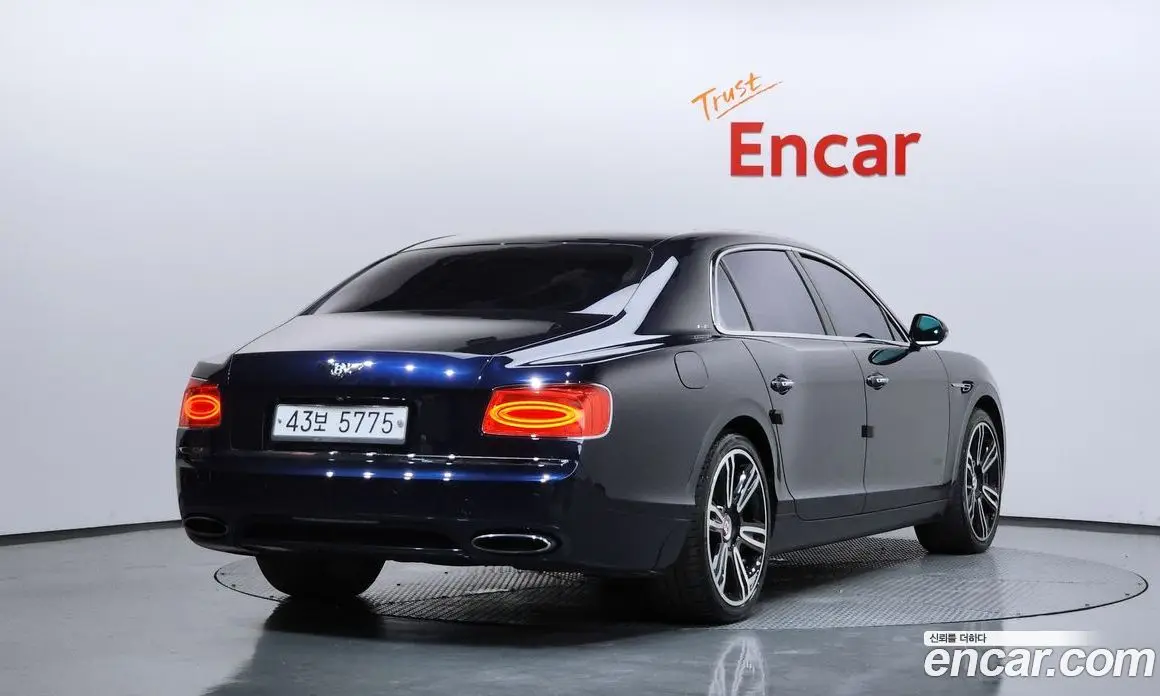 Bentley Flying Spur 2015 6.0 автомат (гидро), фото 2 Bentley Flying Spur 2015 6.0 автомат (гидро), фото 2