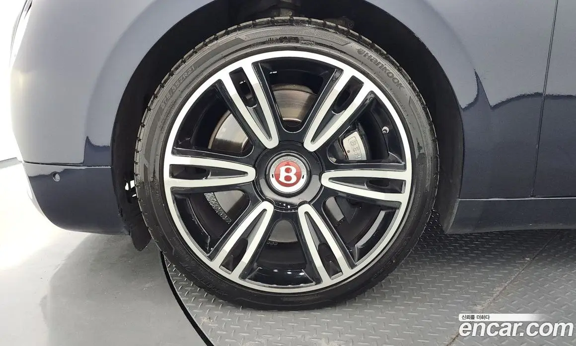 Bentley Flying Spur 2015 6.0 автомат (гидро), фото 5 Bentley Flying Spur 2015 6.0 автомат (гидро), фото 5