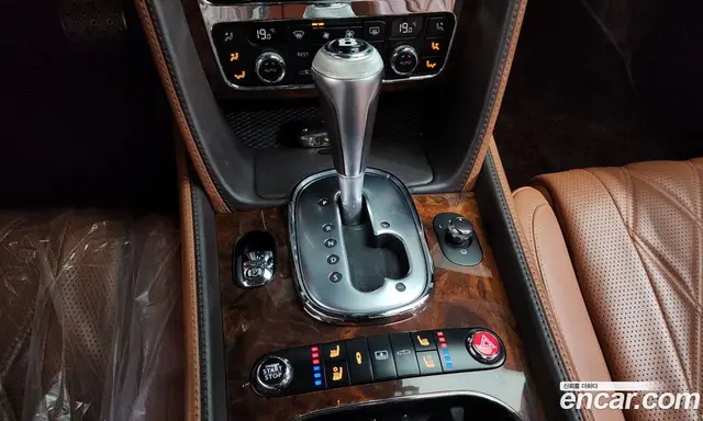 Bentley Flying Spur 2015 6.0 автомат (гидро), миниатюра 9 Bentley Flying Spur 2015 6.0 автомат (гидро), миниатюра 9
