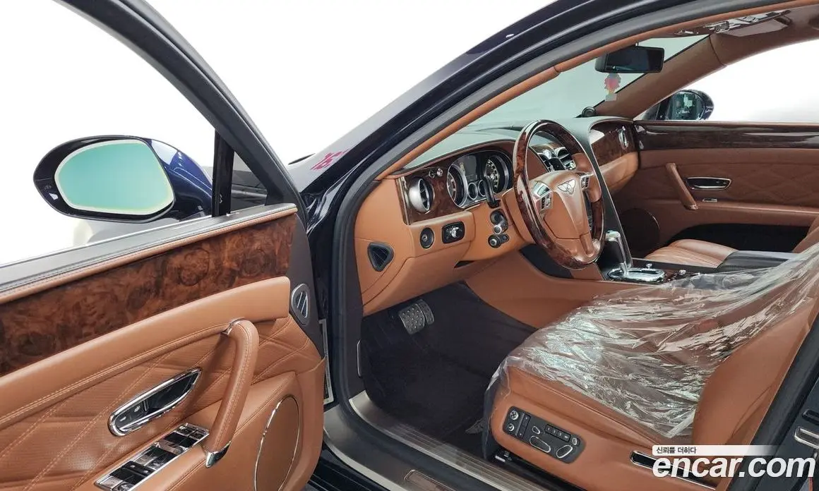 Bentley Flying Spur 2015 6.0 автомат (гидро), фото 10 Bentley Flying Spur 2015 6.0 автомат (гидро), фото 10