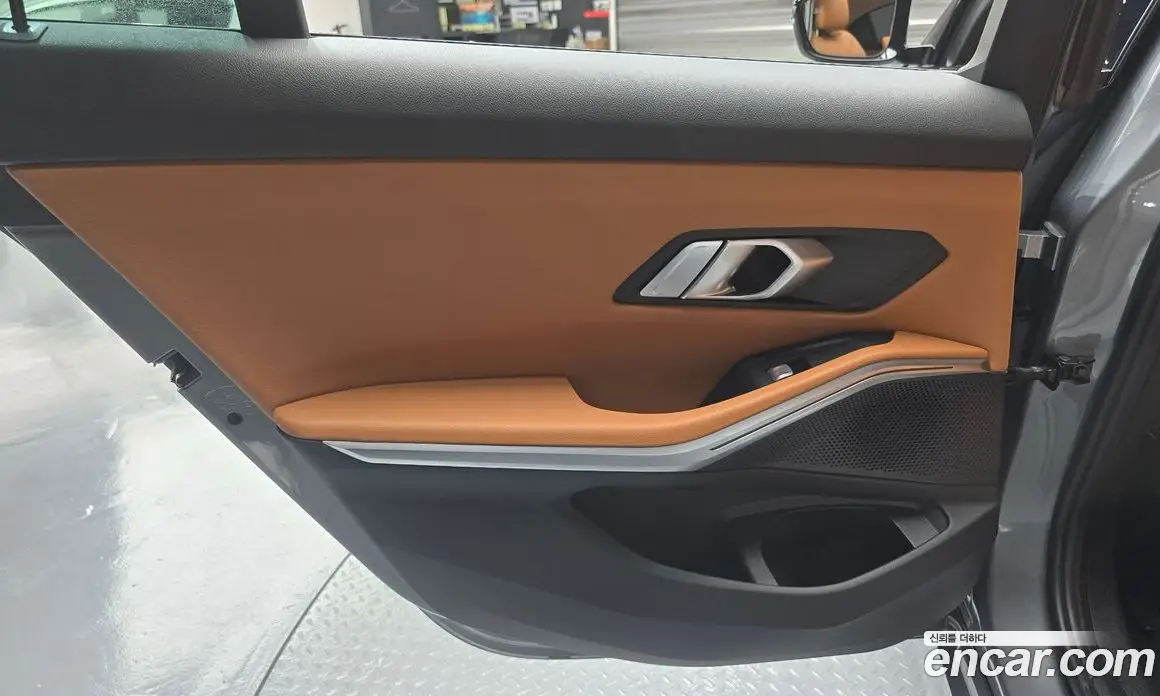 BMW 3 серия 2026 2.0 автомат (гидро), фото 15