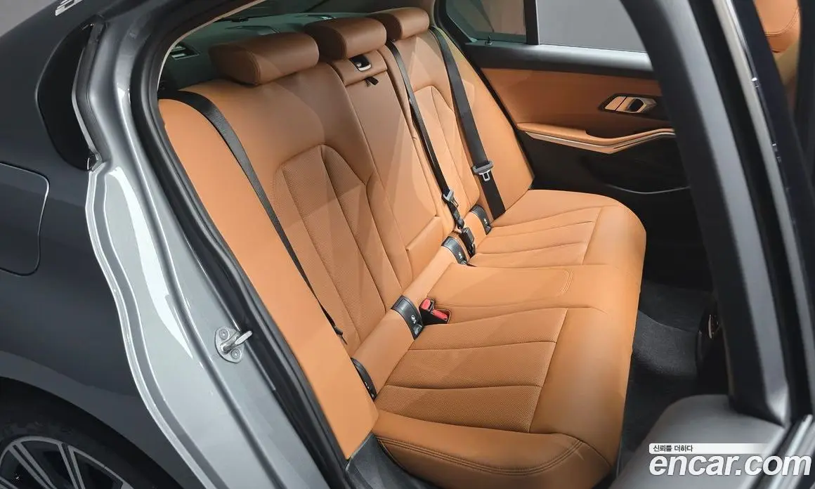 BMW 3 серия 2026 2.0 автомат (гидро), фото 18