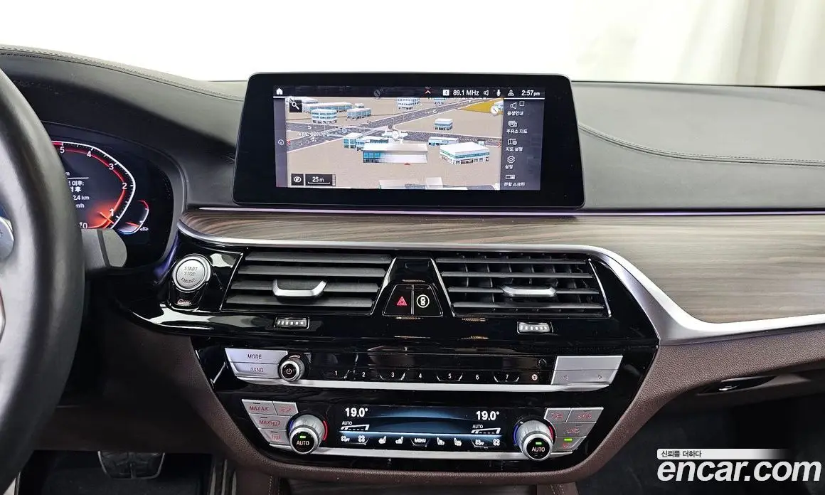 BMW 5 серия 2020 2.0 автомат (гидро), фото 14