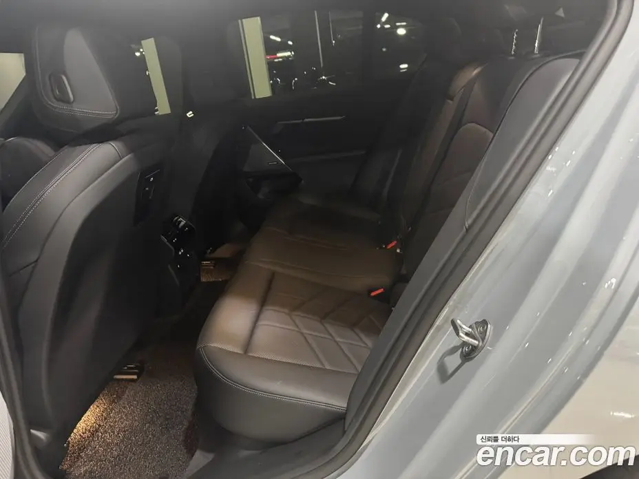 BMW 5 серия 2024 2.0 автомат (гидро), фото 10