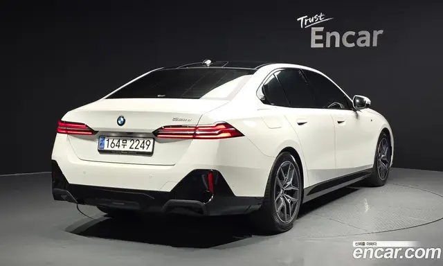 BMW 5 серия 2024 2.0 автомат (гидро), миниатюра 2