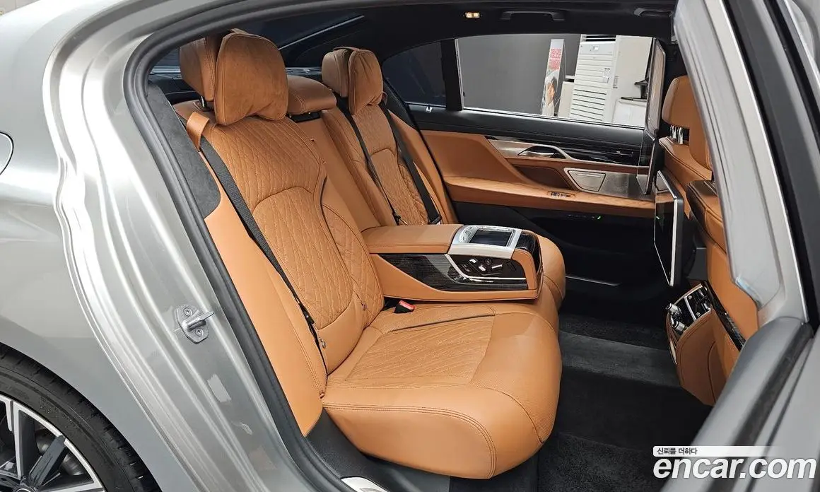 BMW 7 серия 2022 3.0 автомат (гидро), фото 17