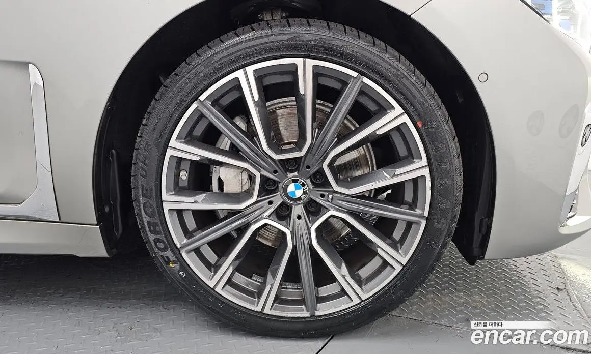 BMW 7 серия 2022 3.0 автомат (гидро), фото 7