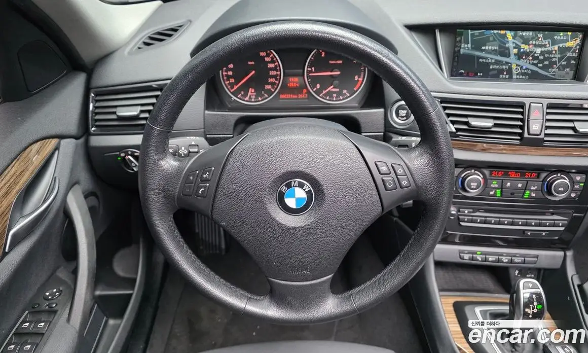 BMW X1 2013 2.0 автомат (гидро), фото 13