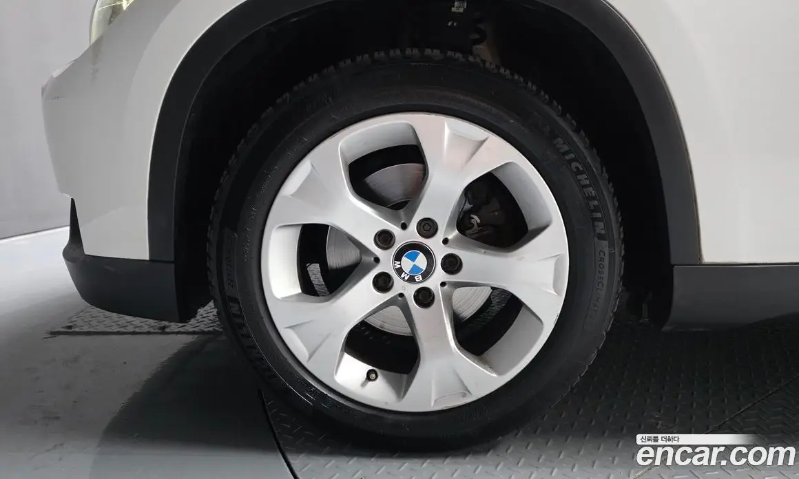 BMW X1 2013 2.0 автомат (гидро), фото 5