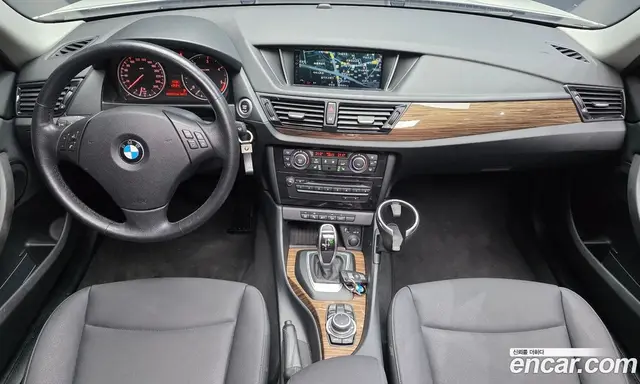 BMW X1 2013 2.0 автомат (гидро), миниатюра 7