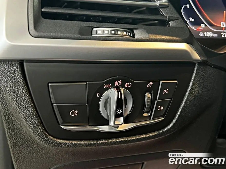 BMW X3 2023 3.0 автомат (гидро), фото 16