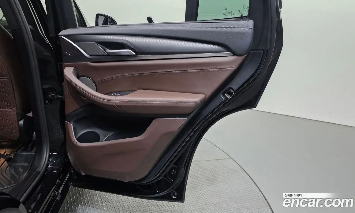 BMW X3 2024 2.0 автомат (гидро), фото 15