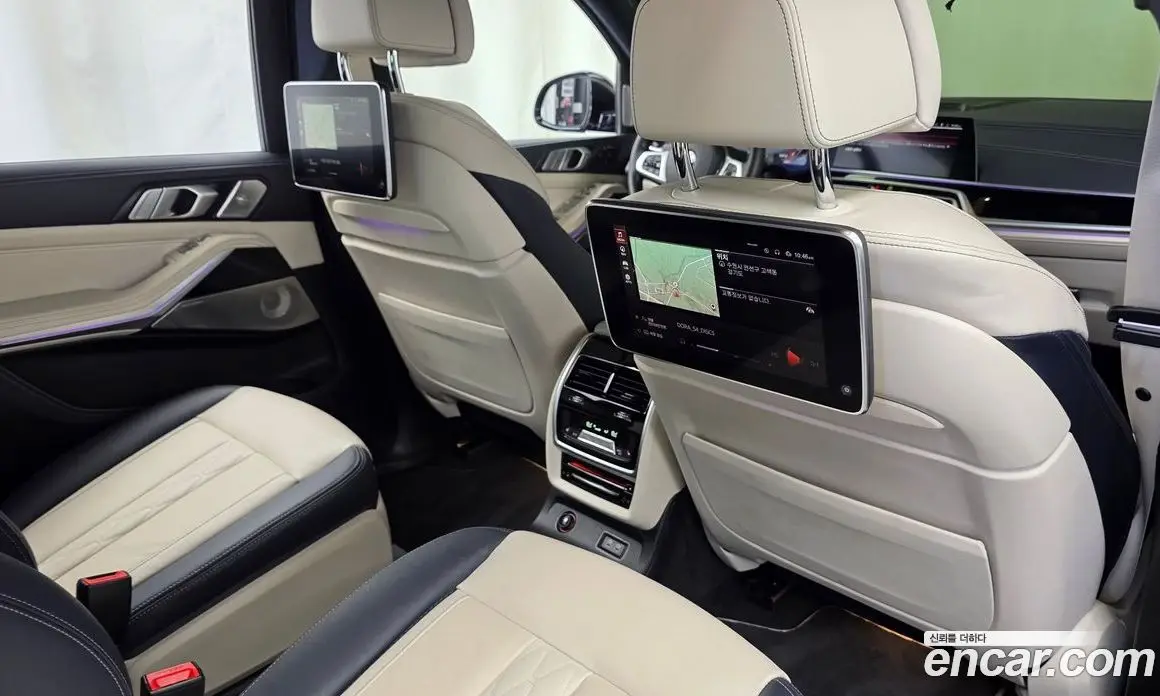 BMW X7 2021 4.4 автомат (гидро), фото 23