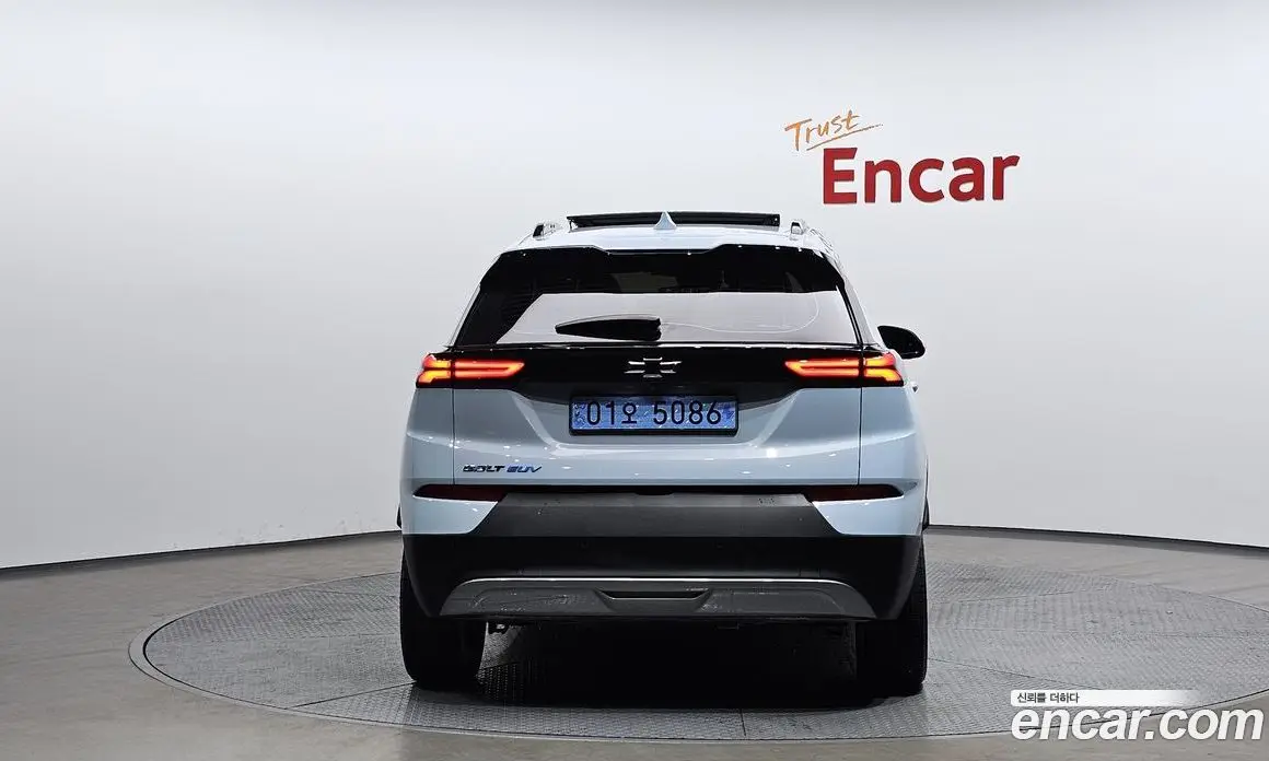 Chevrolet 볼트 EUV 2022 0.2 автомат (гидро), фото 4