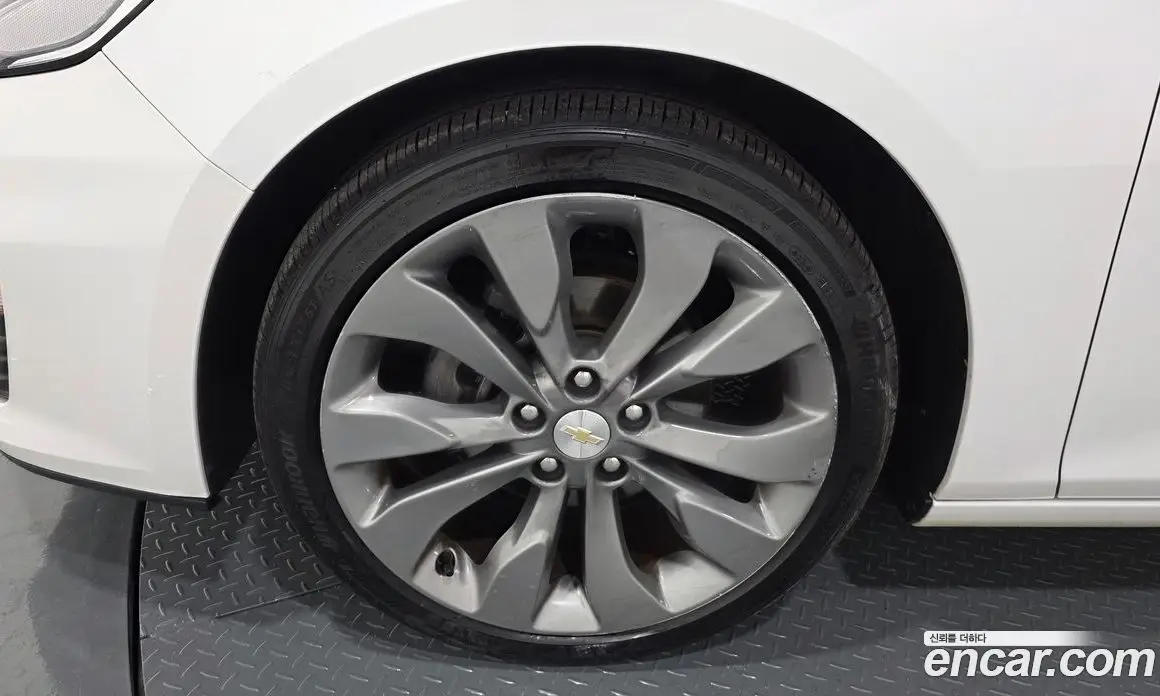Chevrolet Malibu 2019 2.0 автомат (гидро), фото 5