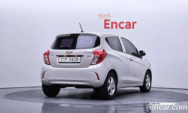 Chevrolet Spark 2015 1.0 автомат (гидро), миниатюра 2