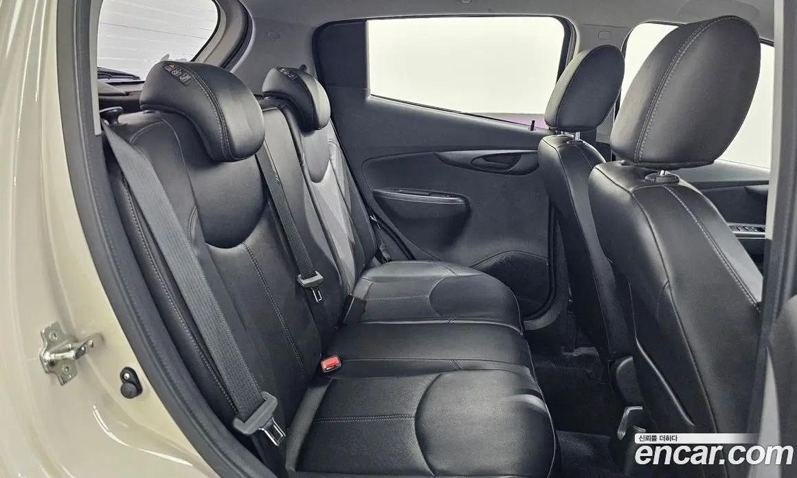Chevrolet Spark 2015 1.0 автомат (гидро), фото 12