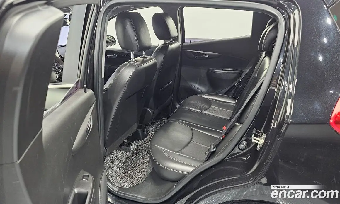Chevrolet Spark 2016 1.0 автомат (гидро), фото 12