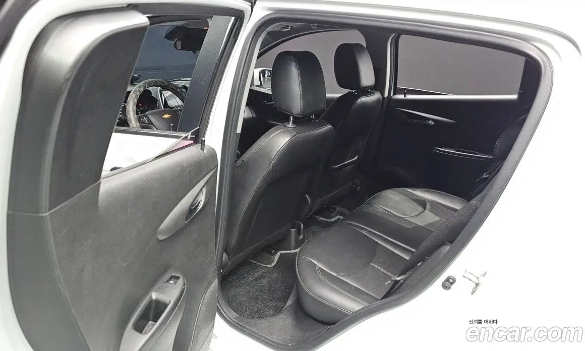 Chevrolet Spark 2017 1.0 автомат (гидро), фото 11