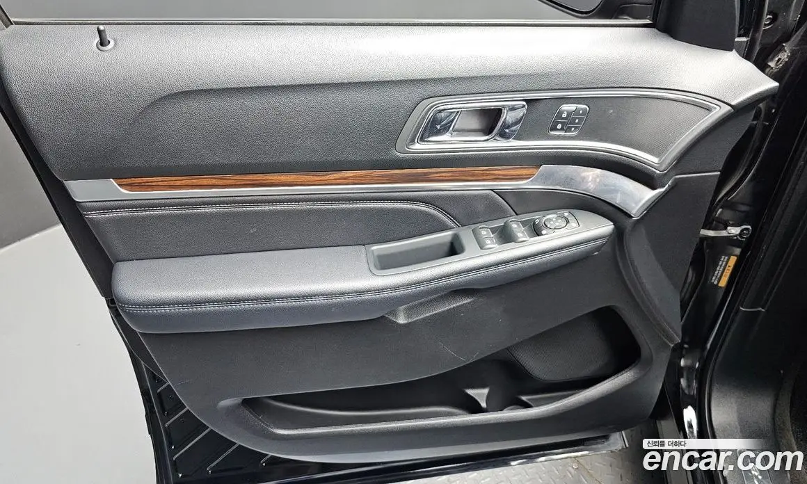 Ford Explorer 2018 2.3 автомат (гидро), фото 14