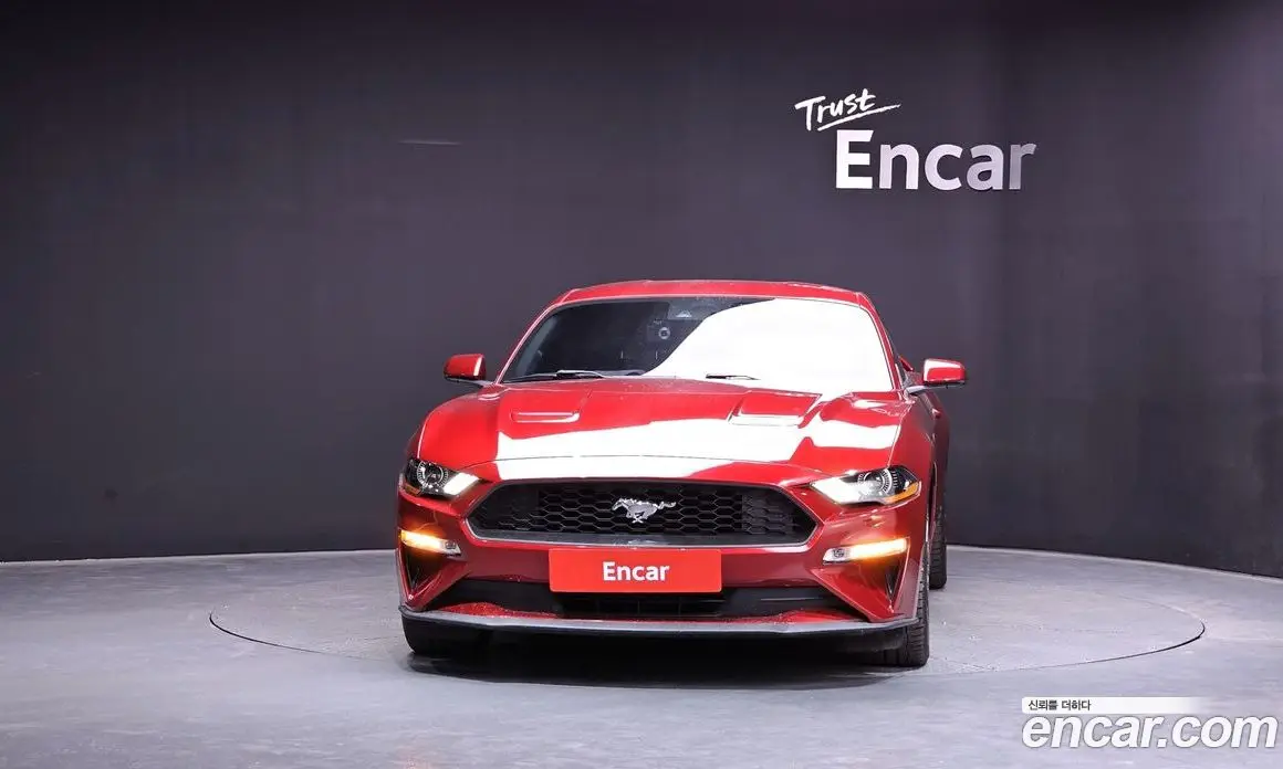 Ford Mustang 2019 2.3 автомат (гидро), фото 3