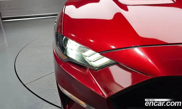Ford Mustang 2019 2.3 автомат (гидро), миниатюра 8