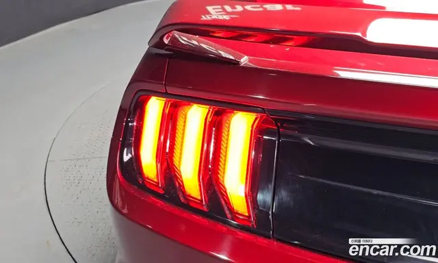 Ford Mustang 2019 2.3 автомат (гидро), миниатюра 9