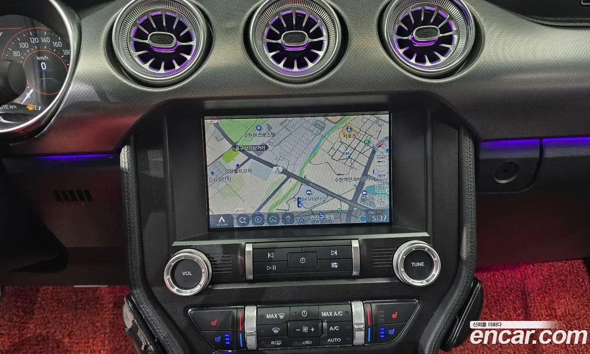 Ford Mustang 2020 2.3 автомат (гидро), фото 13