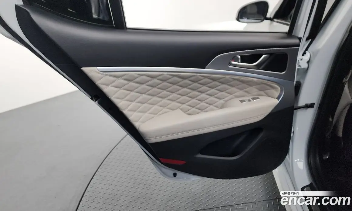 Genesis G70 2021 2.0 автомат (гидро), фото 23