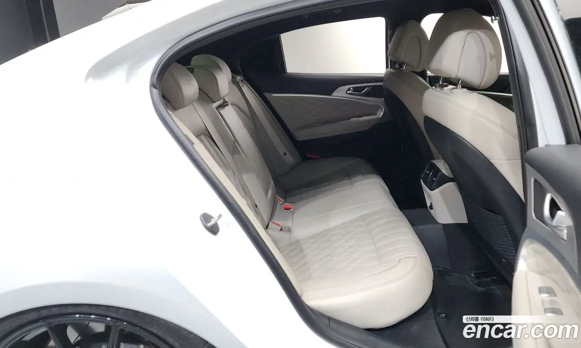 Genesis G70 2021 2.0 автомат (гидро), фото 27