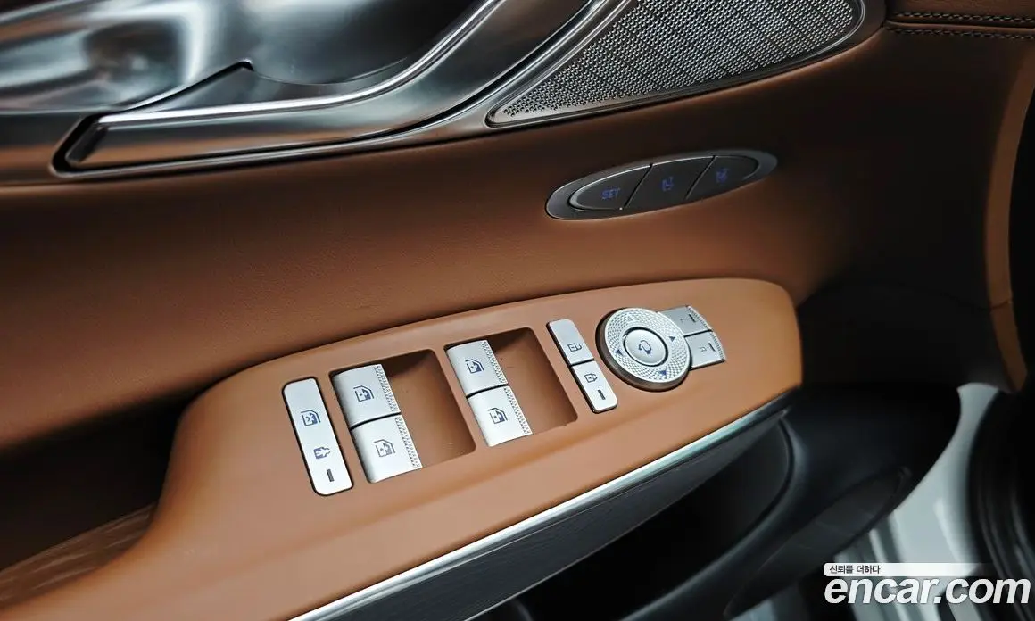 Genesis GV70 2023 2.5 автомат (гидро), фото 15