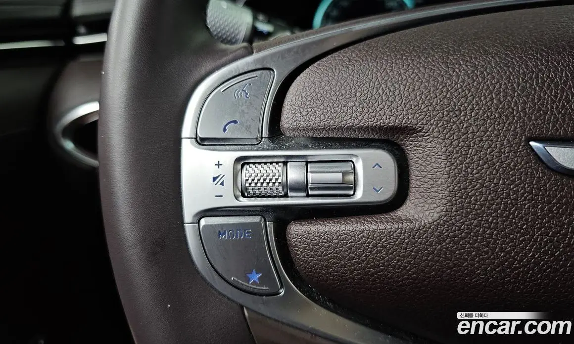 Genesis GV70 2023 2.5 автомат (гидро), фото 16